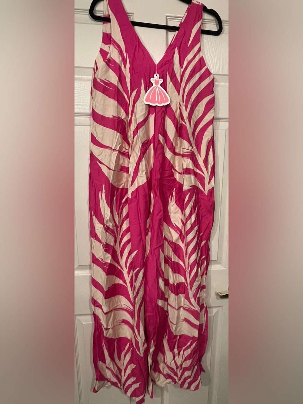 Vibrant Pink and Cream Leaf Print Jumpsuit - Picture 4 of 5